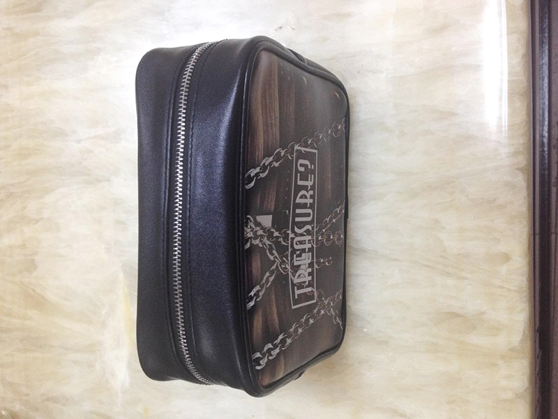 印衣服的熱轉(zhuǎn)印機(jī)多少錢？如何選購適合的設(shè)備？